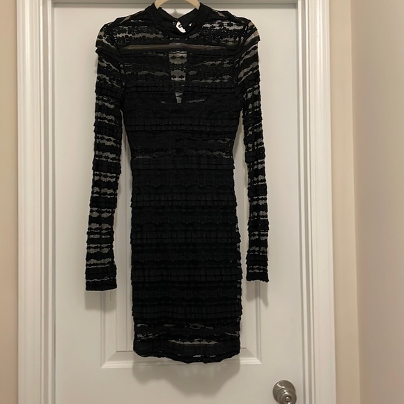 Lulus black lace dress with cutouts size small - Picture 1 of 4